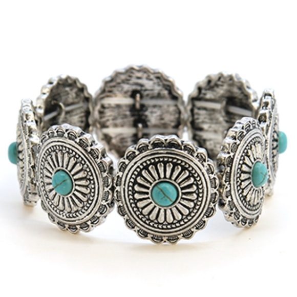 Jewelry - Silver Turquoise Stretch Bracelet